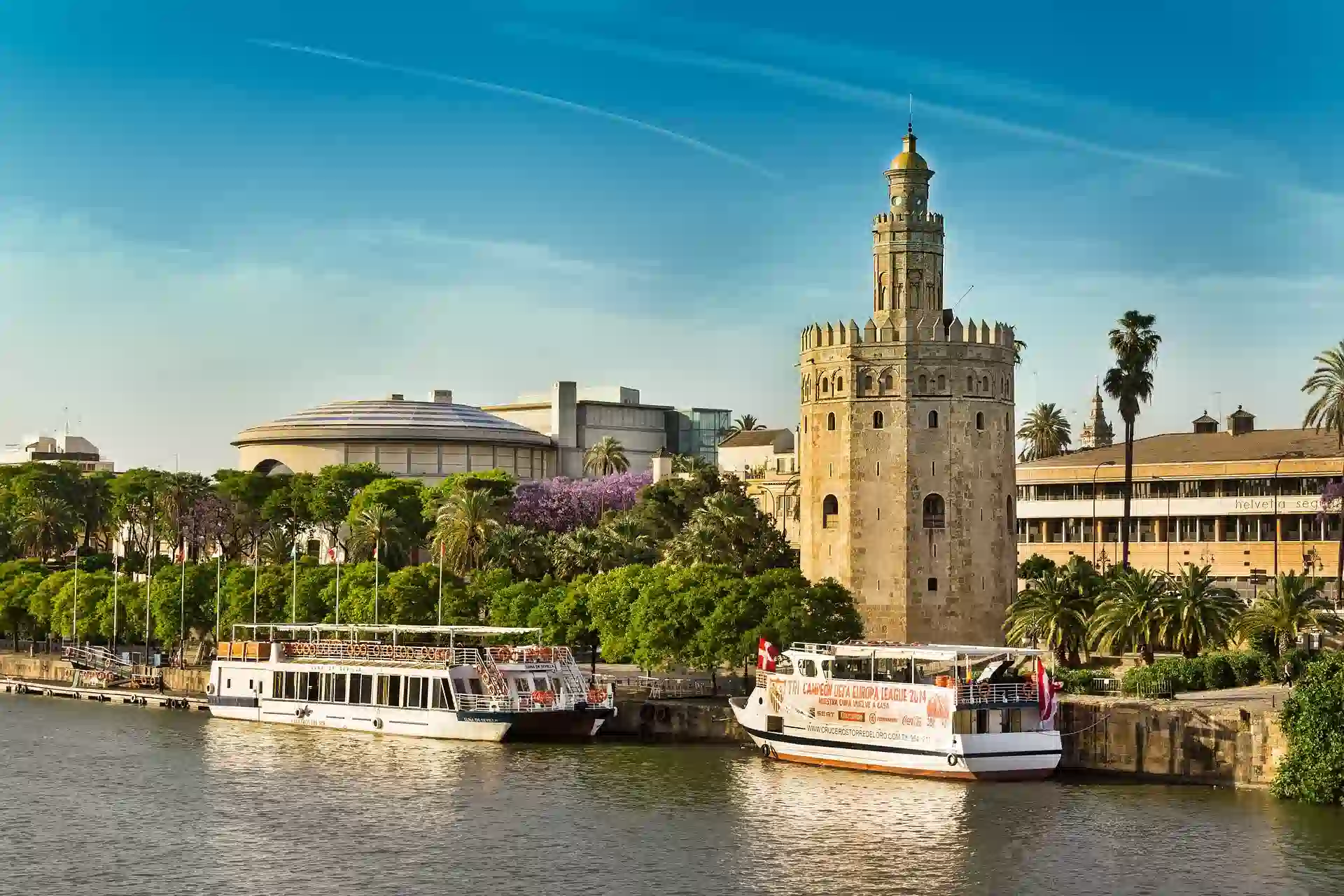 paseo rio sevilla